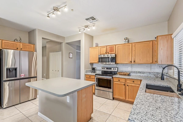 Coliving in Surprise - NW Valley, Phoenix