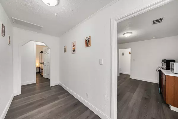 Coliving in Kenwood - Clearwater-St. Petersburg, Tampa