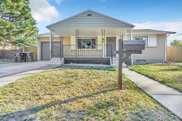 Coliving in Arvda - Outer Denver, Denver