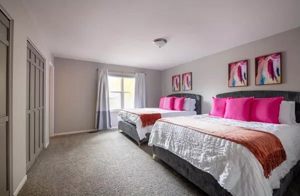 Coliving in Westminster - Outer Denver, Denver