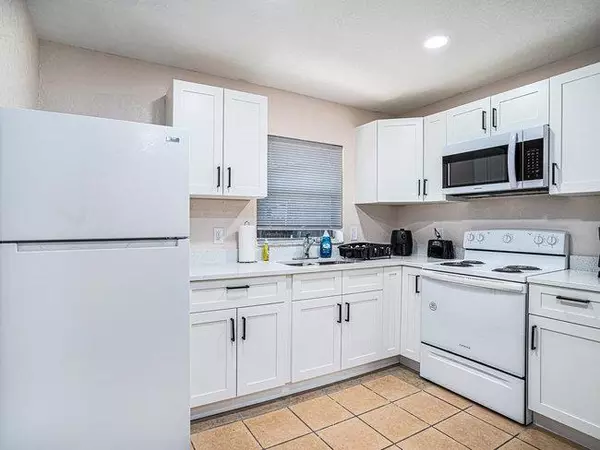 Coliving in University Square - North Tampa, Tampa