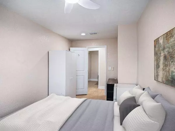 Coliving in University Square - North Tampa, Tampa