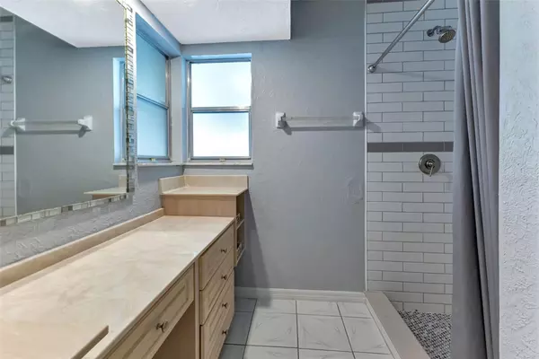 Coliving in Port Charlotte - North Port, Sarasota