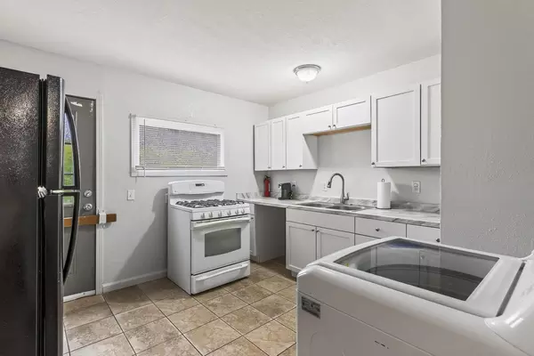 Coliving in Ruskin Heights - KCMO, Kansas City