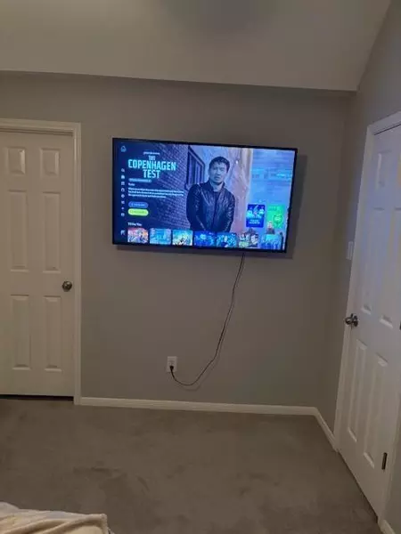 Coliving in Spring - Ne Houston, Houston