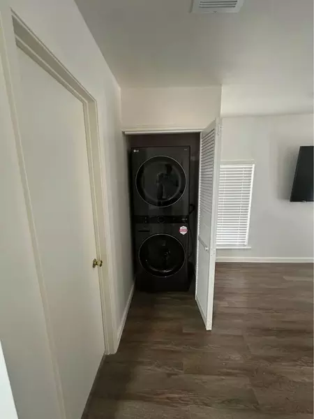 Coliving in Spring - Ne Houston, Houston