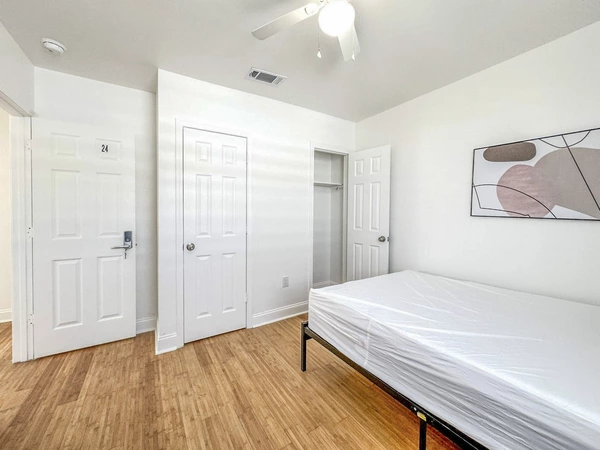 Coliving in Hollygrove - Uptown & Carrollton, New Orleans