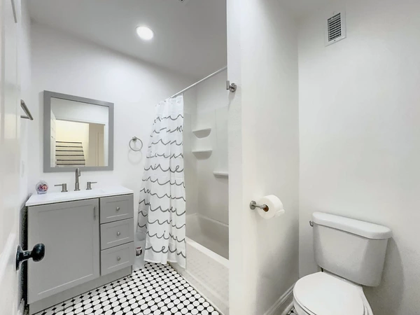 Coliving in Hollygrove - Uptown & Carrollton, New Orleans