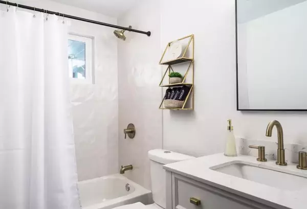 Coliving in Westminster - Outer Denver, Denver