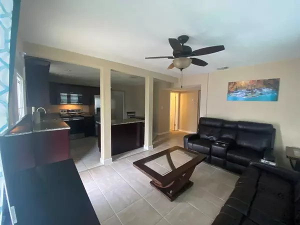 Coliving in Macfarlane Park - West Tampa, Tampa
