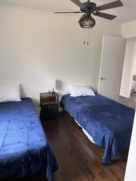 Coliving in Waldo - KCMO, Kansas City