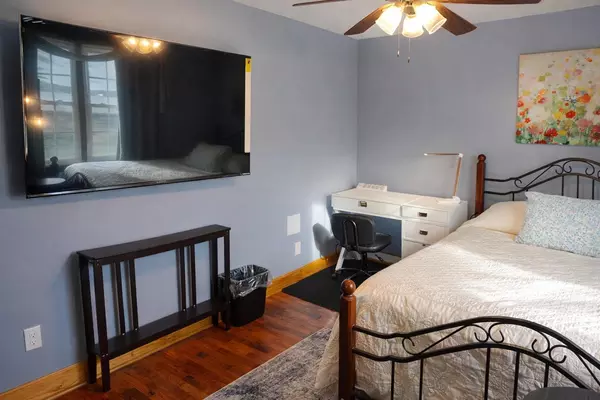 Coliving in Ruskin Heights - KCMO, Kansas City