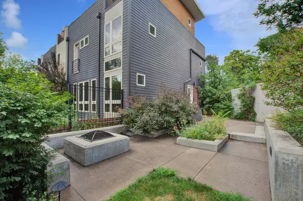 5 bedrooms apartment for rent in Whittier - North Denver, Denver