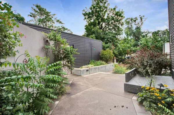 5 bedrooms apartment for rent in Whittier - North Denver, Denver