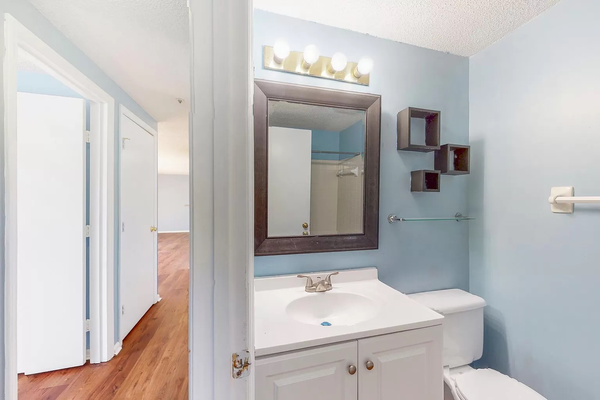 Coliving in College Downs - North Charlotte, Charlotte