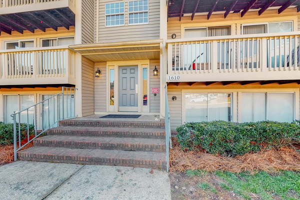 Coliving in College Downs - North Charlotte, Charlotte