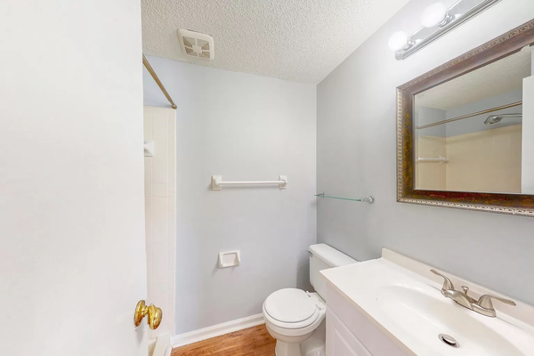 Coliving in College Downs - North Charlotte, Charlotte