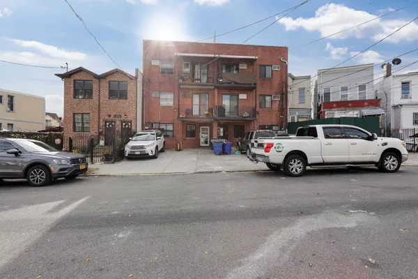 Coliving in Astoria - Queens, New York