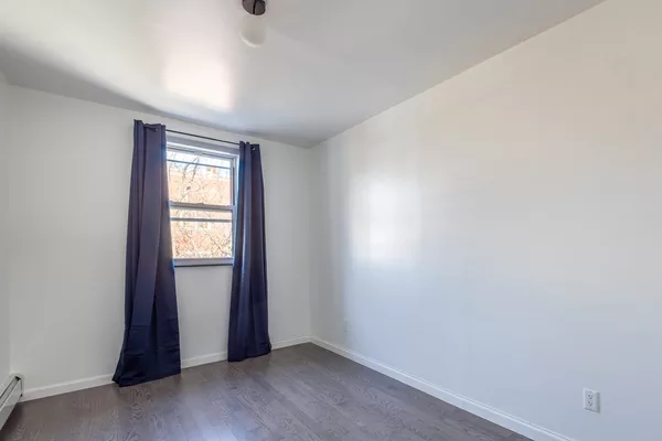 Coliving in Ditmas / Steinway - Queens, New York