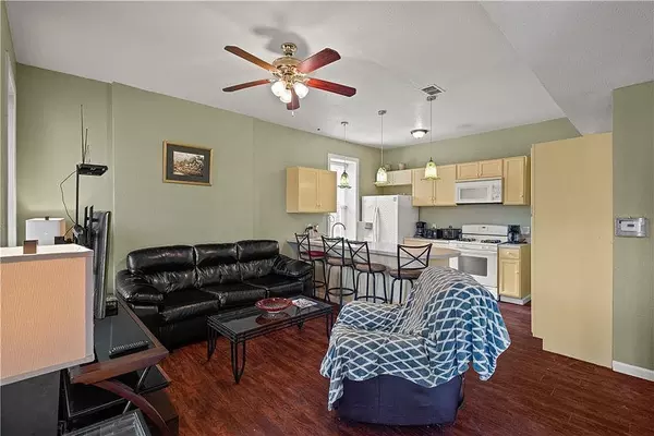 Coliving in Longfellow - KCMO, Kansas City