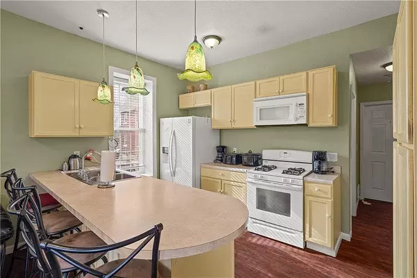 Coliving in Longfellow - KCMO, Kansas City