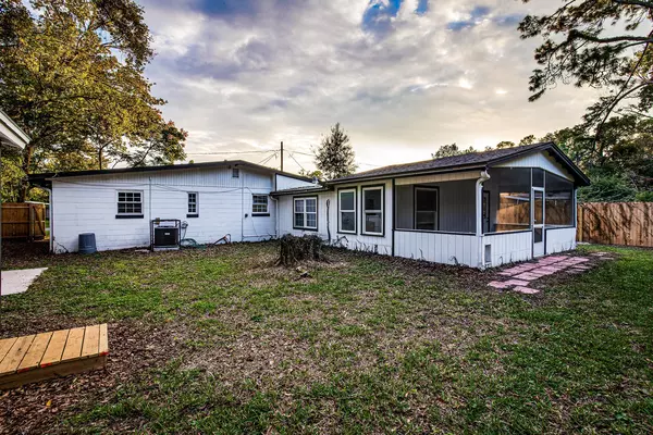 Coliving in Cedar Hills - Westside, Jacksonville