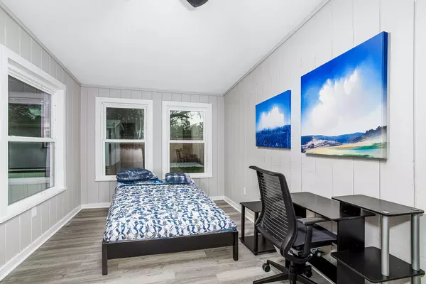 Coliving in Cedar Hills - Westside, Jacksonville