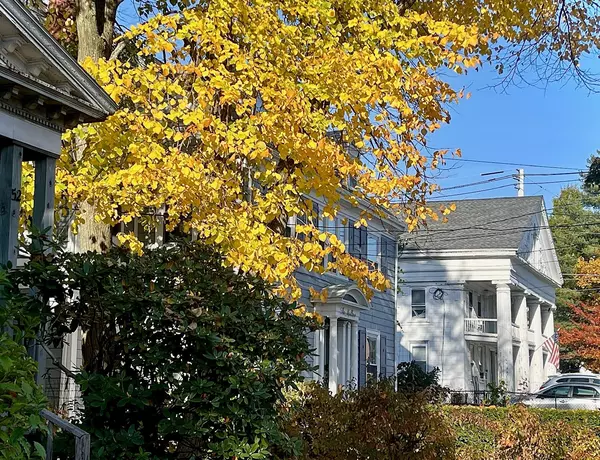 Coliving in Worcester - Metro Area, Boston