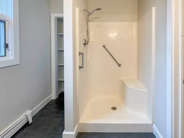 Coliving in Worcester - Metro Area, Boston