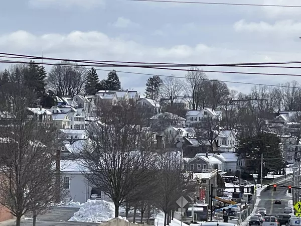 Coliving in Worcester - Metro Area, Boston