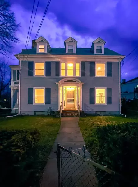 Coliving in Worcester - Metro Area, Boston