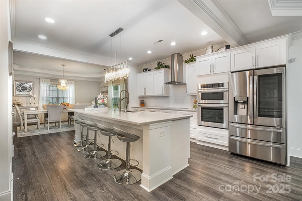 Coliving in College Downs - North Charlotte, Charlotte