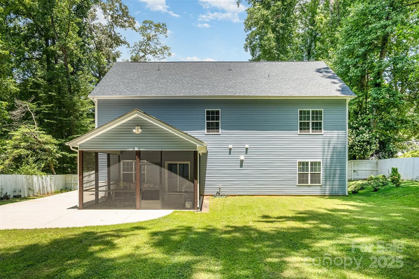 Coliving in College Downs - North Charlotte, Charlotte