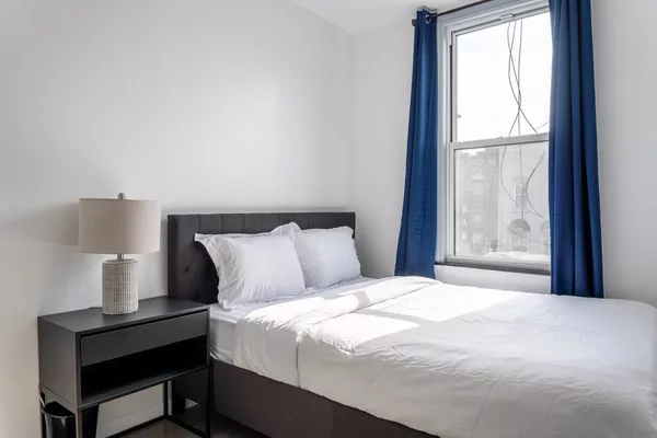 Coliving in Ditmas / Steinway - Queens, New York