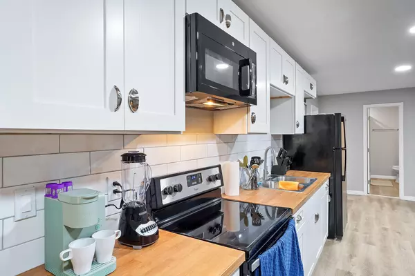 Coliving in College Park JAX - Northside, Jacksonville