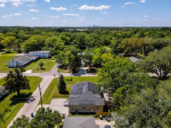 Coliving in College Park JAX - Northside, Jacksonville