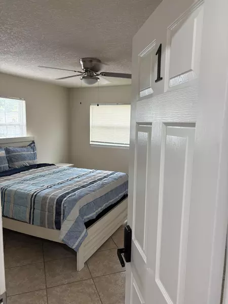 Coliving in Melbourne - Outer Orlando, Orlando