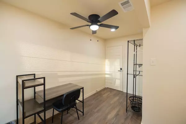 Coliving in DeSoto - Sw Dallas, Dallas