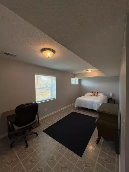 Coliving in Red Bridge - KCMO, Kansas City