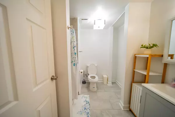 Coliving in Idlewild South - East Charlotte, Charlotte