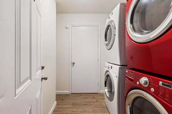 Coliving in Hutchins - Se Dallas, Dallas