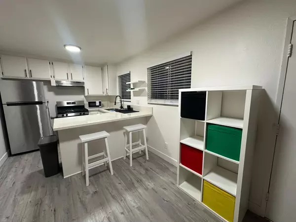 Coliving in Long Beach - The Harbor, Los Angeles