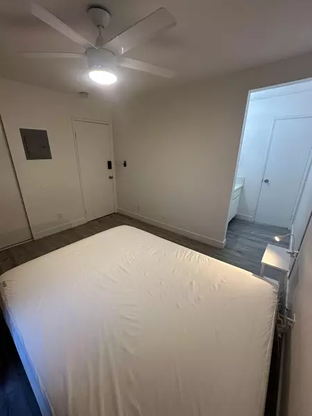 Coliving in Long Beach - The Harbor, Los Angeles