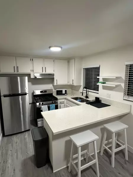 Coliving in Long Beach - The Harbor, Los Angeles