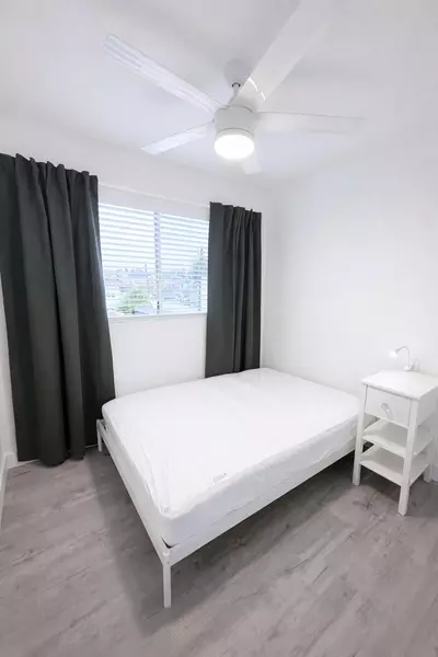 Coliving in Long Beach - The Harbor, Los Angeles