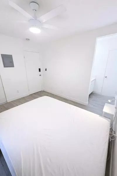 Coliving in Long Beach - The Harbor, Los Angeles