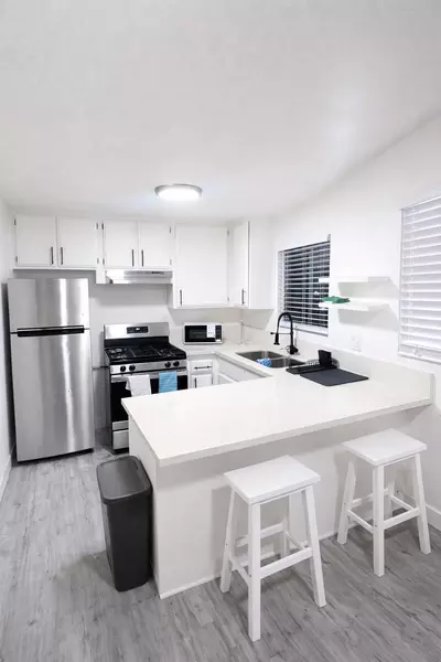 Coliving in Long Beach - The Harbor, Los Angeles