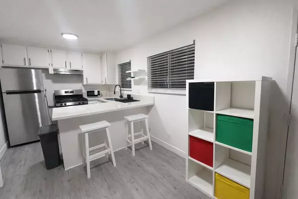 Coliving in Long Beach - The Harbor, Los Angeles