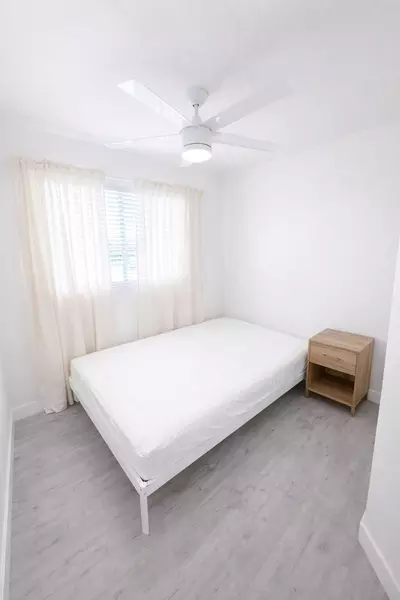 Coliving in Long Beach - The Harbor, Los Angeles