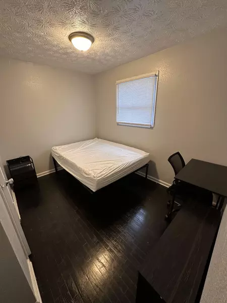 Coliving in Near Northwest / Riverside - Central Indy, Indianapolis